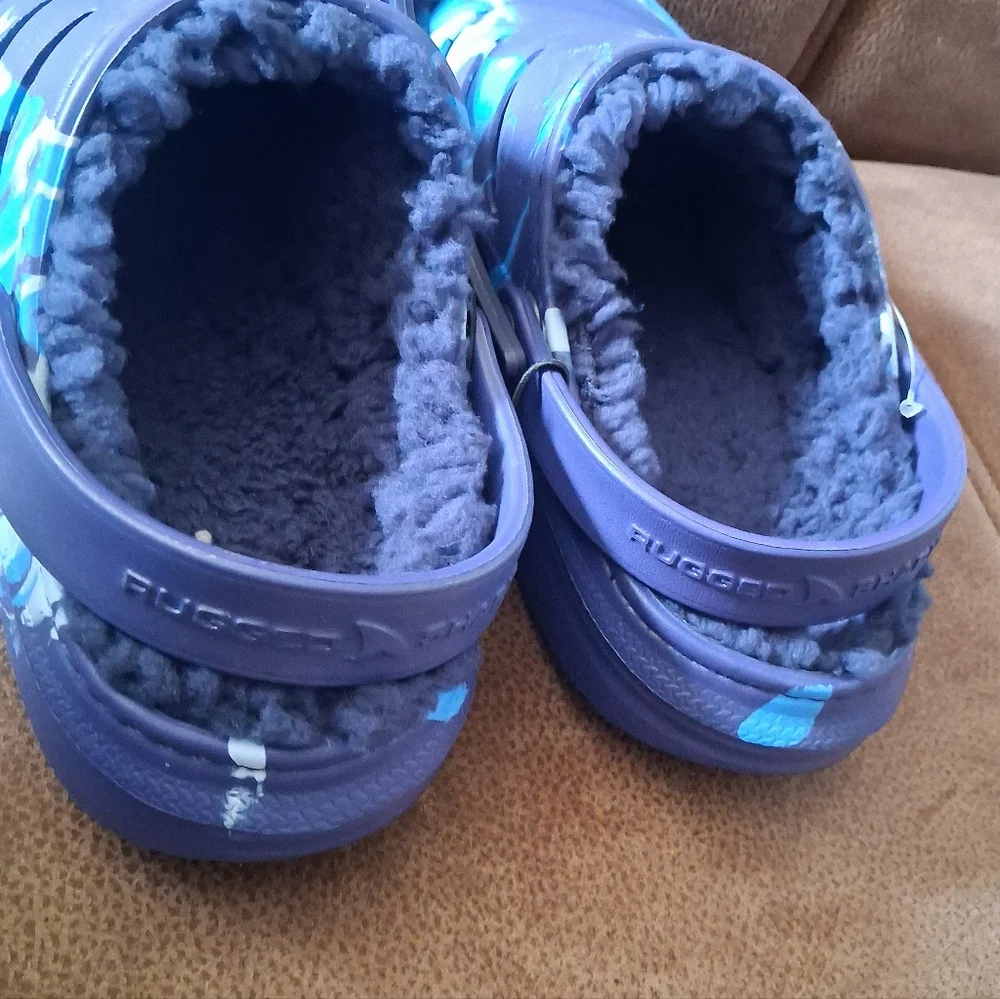 Rugged Shark Kids' Blue Tie Dye Slip-On Clogs with Fleece Lining Size 6